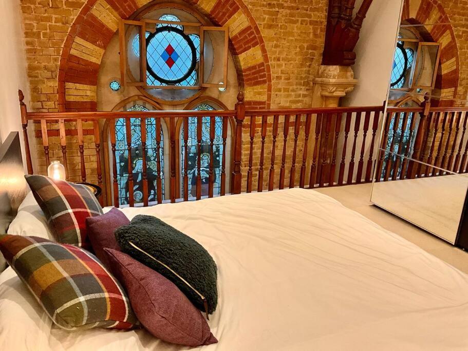 Magical Church Conversion In Watford Watford  Exterior photo